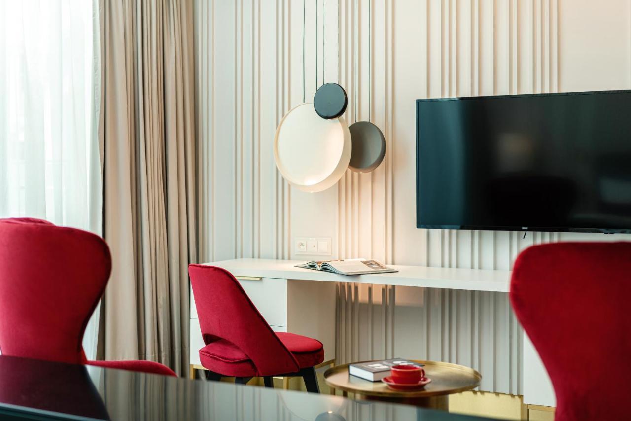 Hotel Ferreus Modern Art Deco Krakow Dış mekan fotoğraf The interior of a suite at the hotel